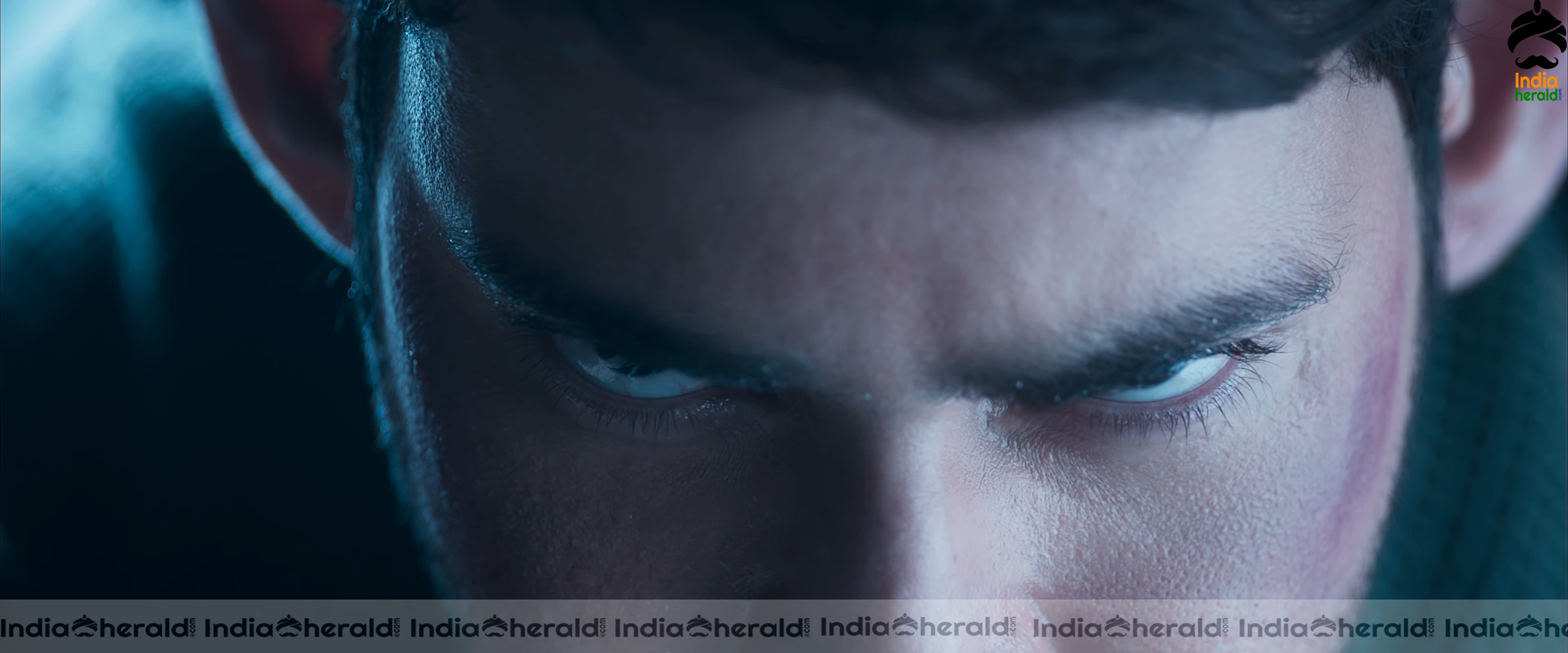 Mahesh Babu in Sarileru Neekevvaru Teaser HD Photos Set 1