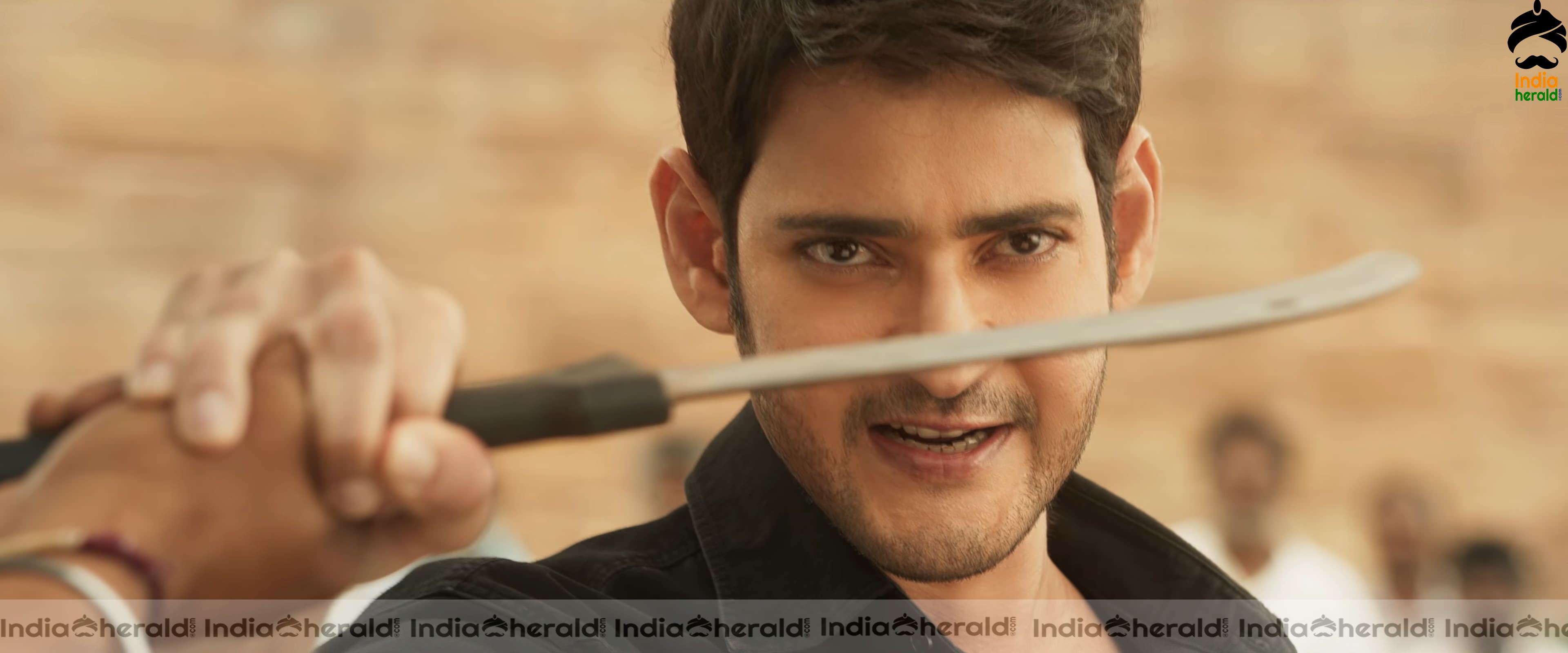 Mahesh Babu in Sarileru Neekevvaru Teaser HD Photos Set 2