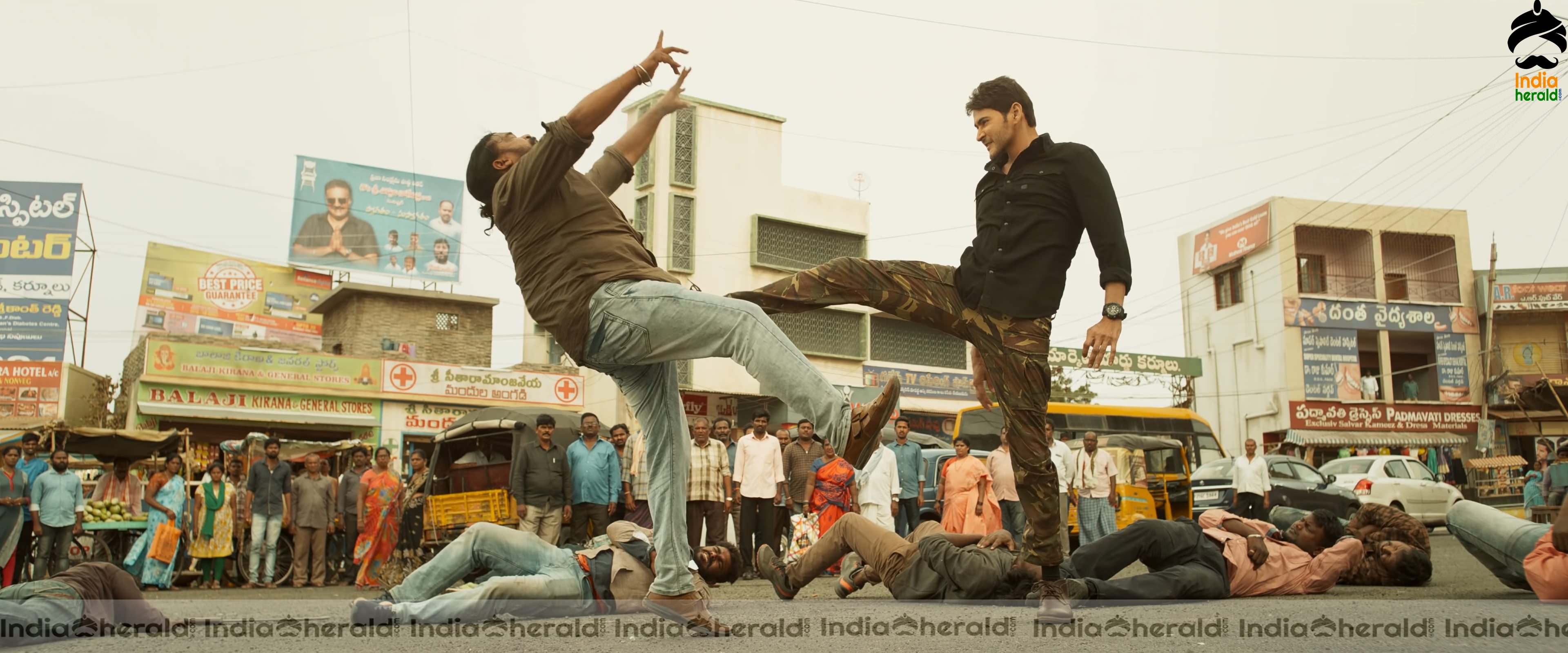 Mahesh Babu in Sarileru Neekevvaru Teaser HD Photos Set 3