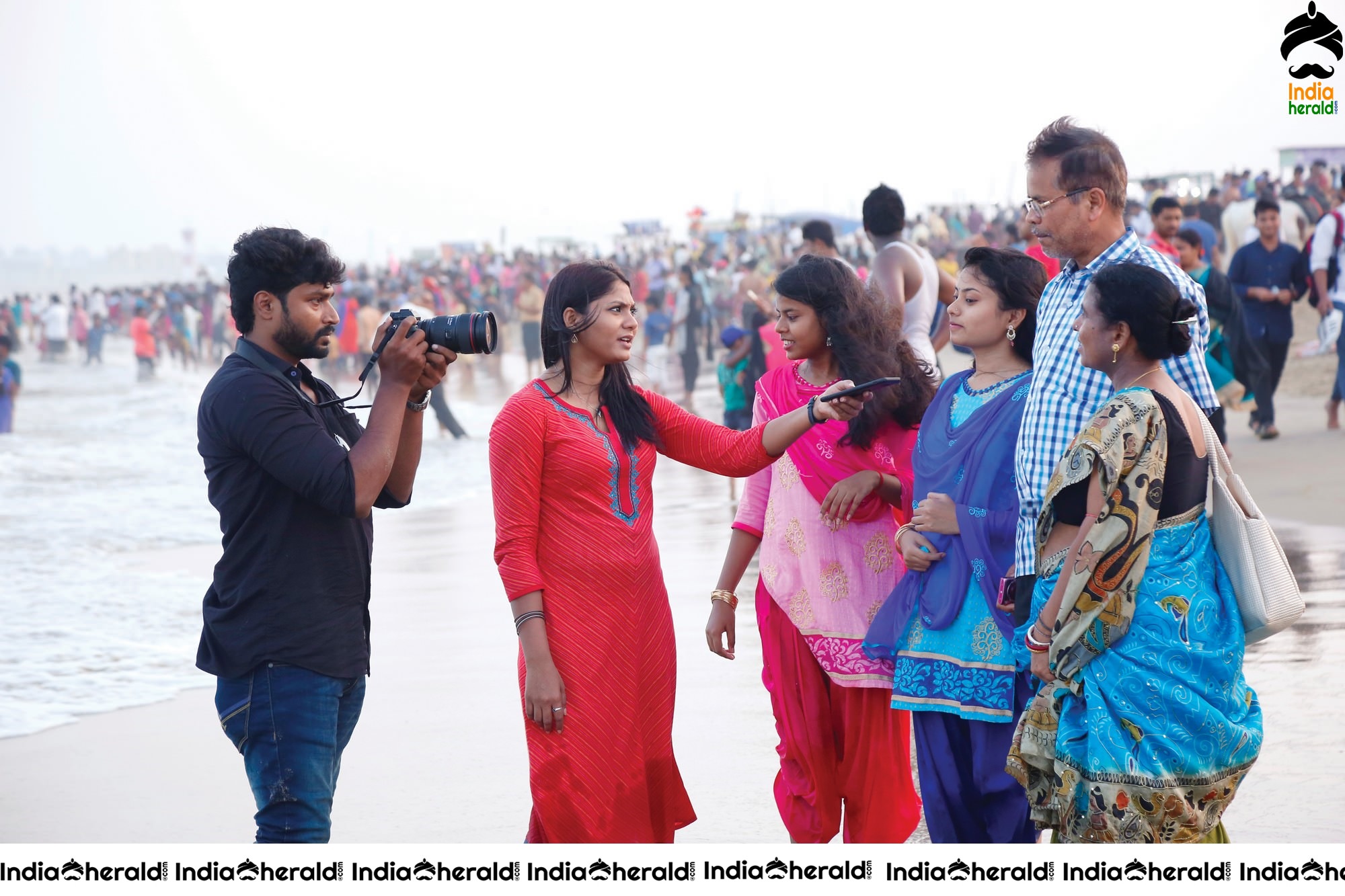 Marina Puratchi Movie Photo Stills