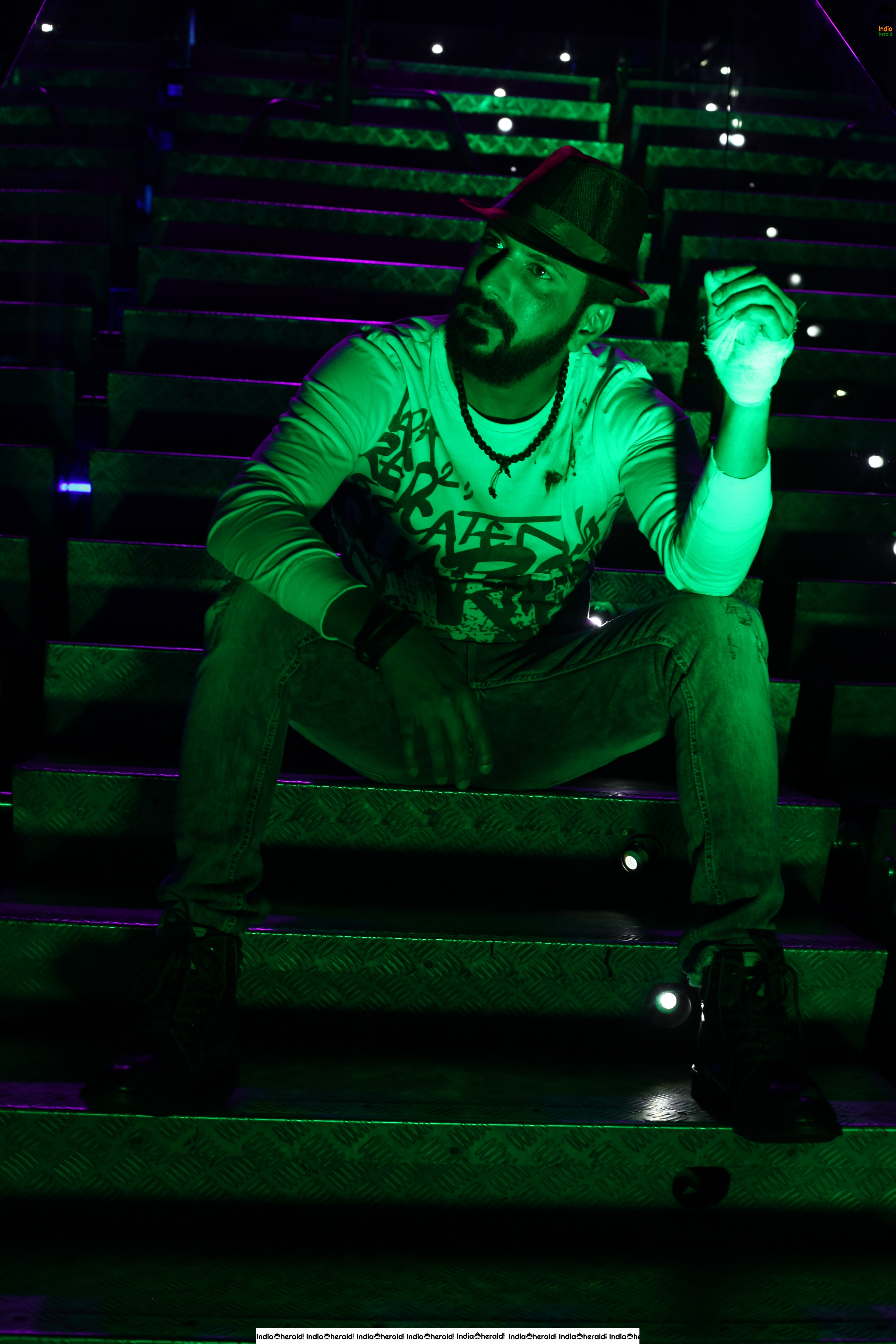Miratchi Movie Stills Set 1