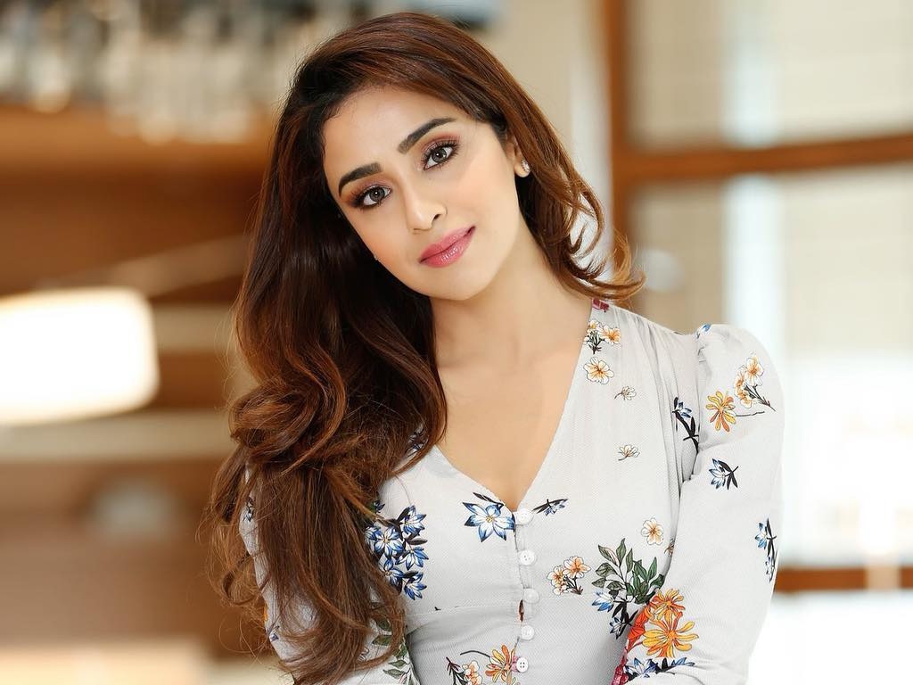 Musskan Sethi Hot HQ WallPapers