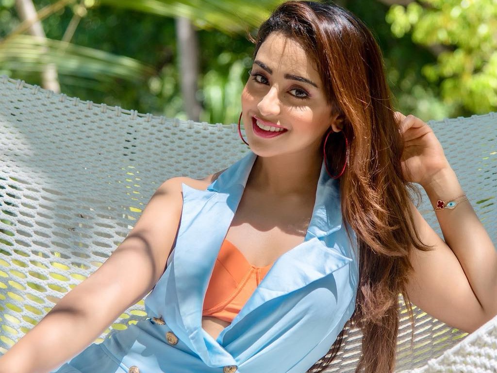 Musskan Sethi Hot HQ WallPapers