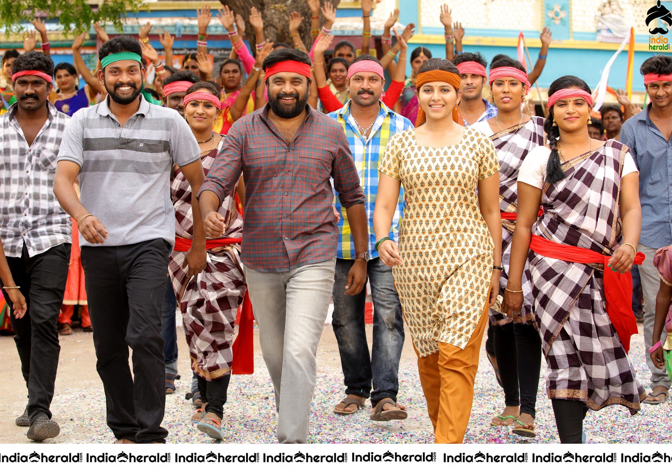 Naadodigal 2 Movie Stills and Working Stills