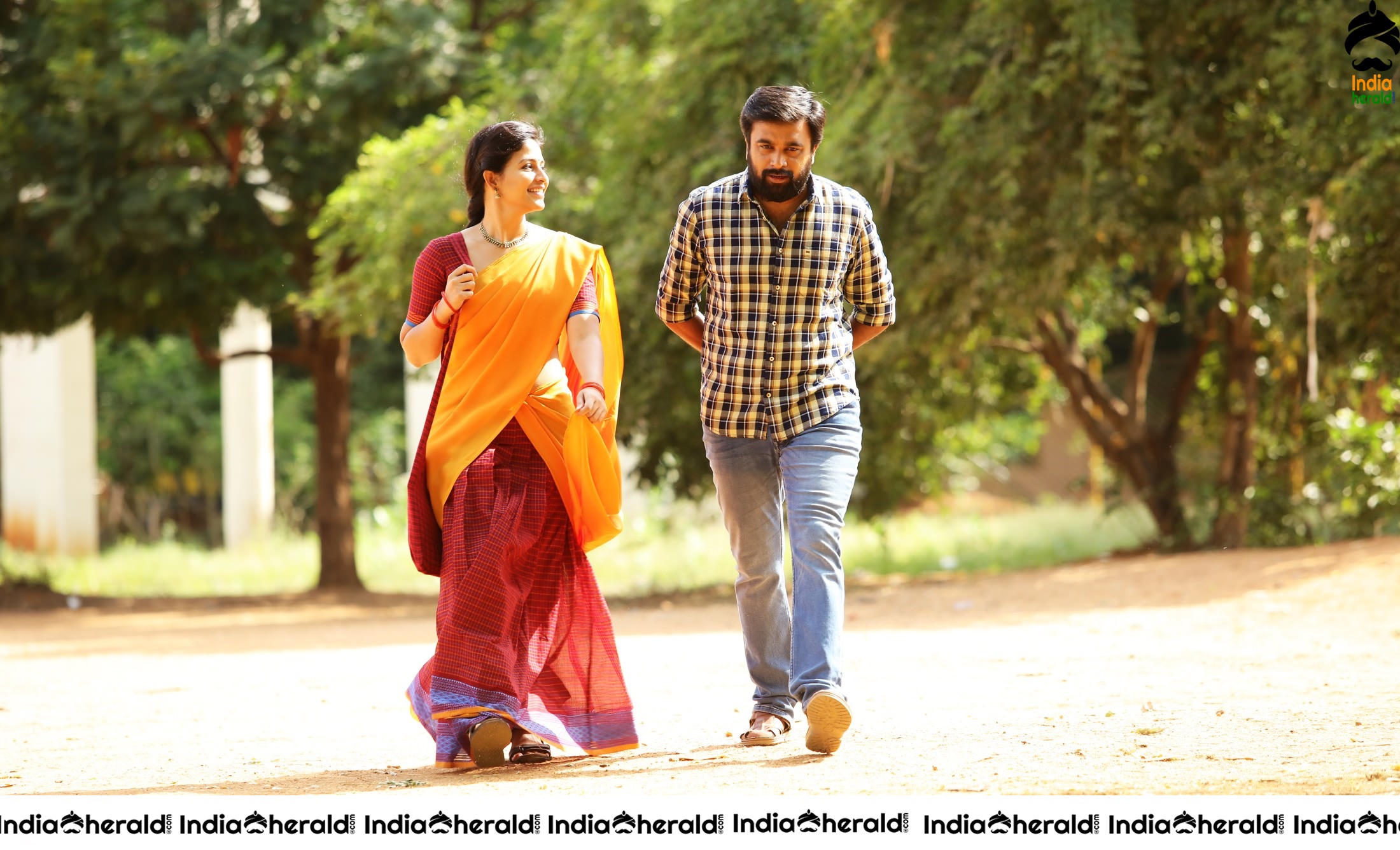 Naadodigal 2 Movie Stills and Working Stills