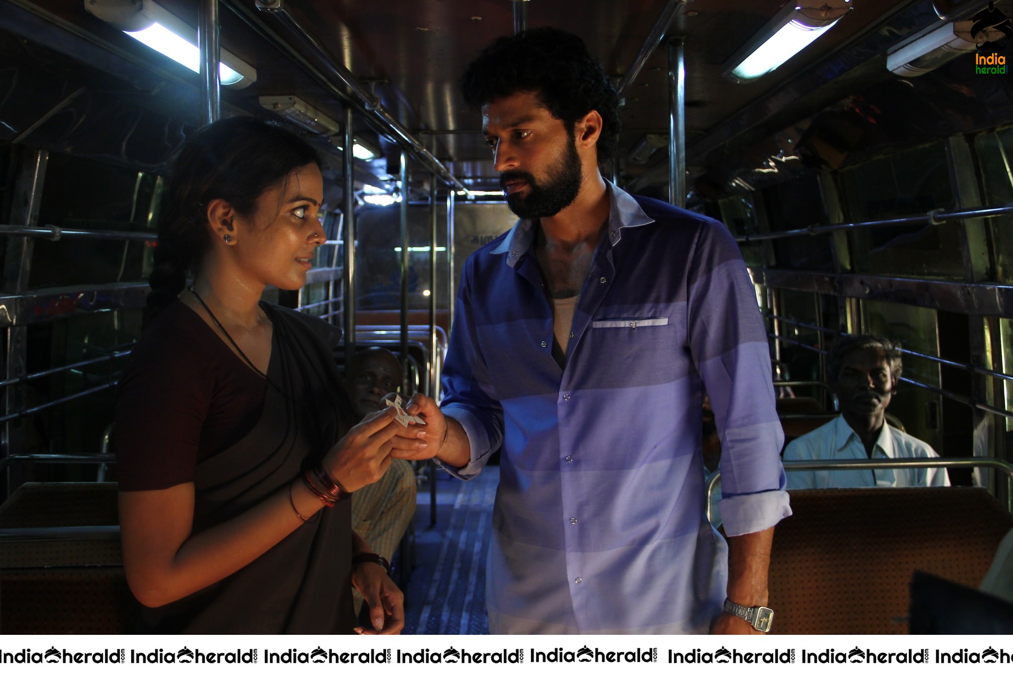Naan Avalai Santhithapothu Movie Stills Set 1