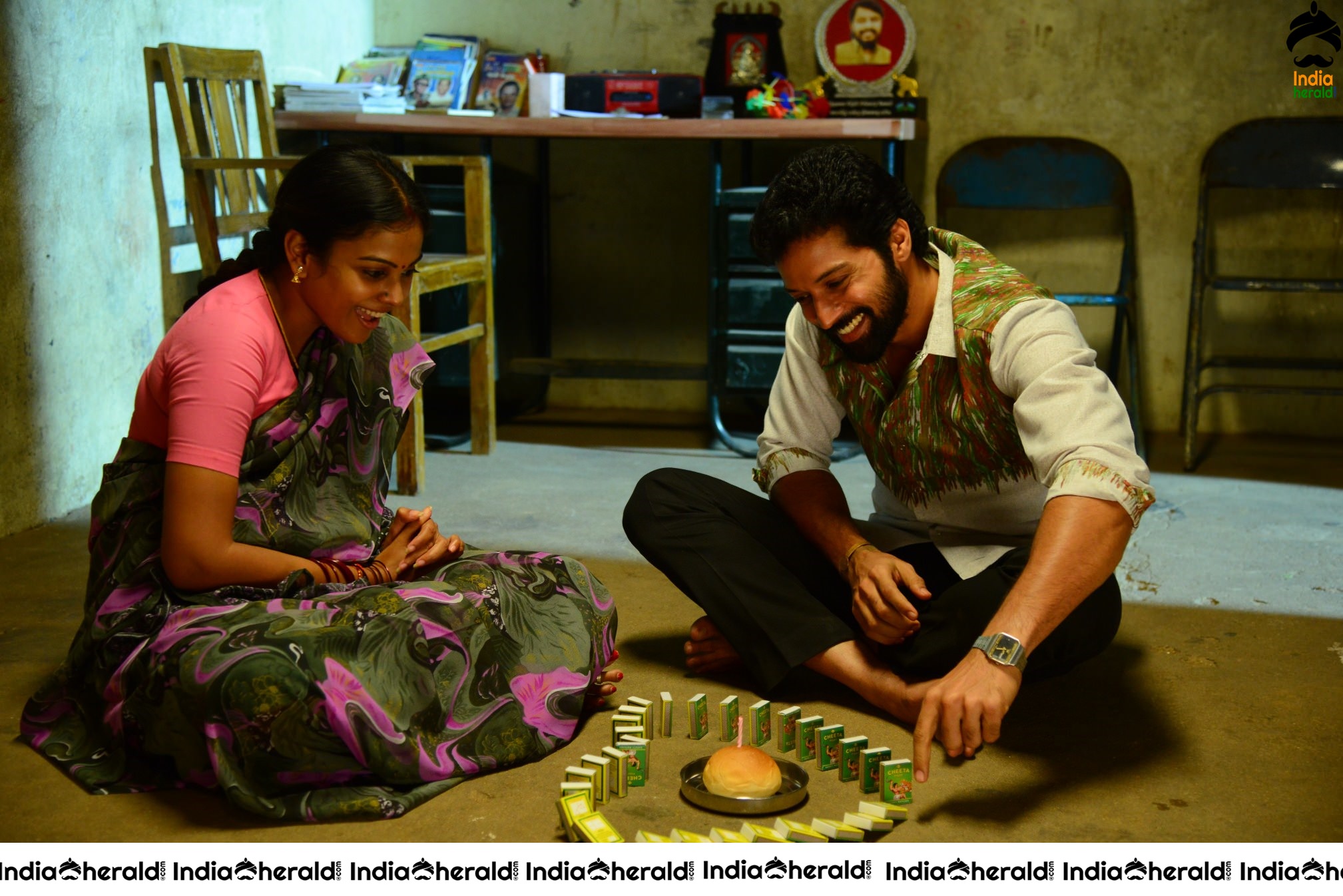 Naan Avalai Santhithapothu Movie Stills Set 2