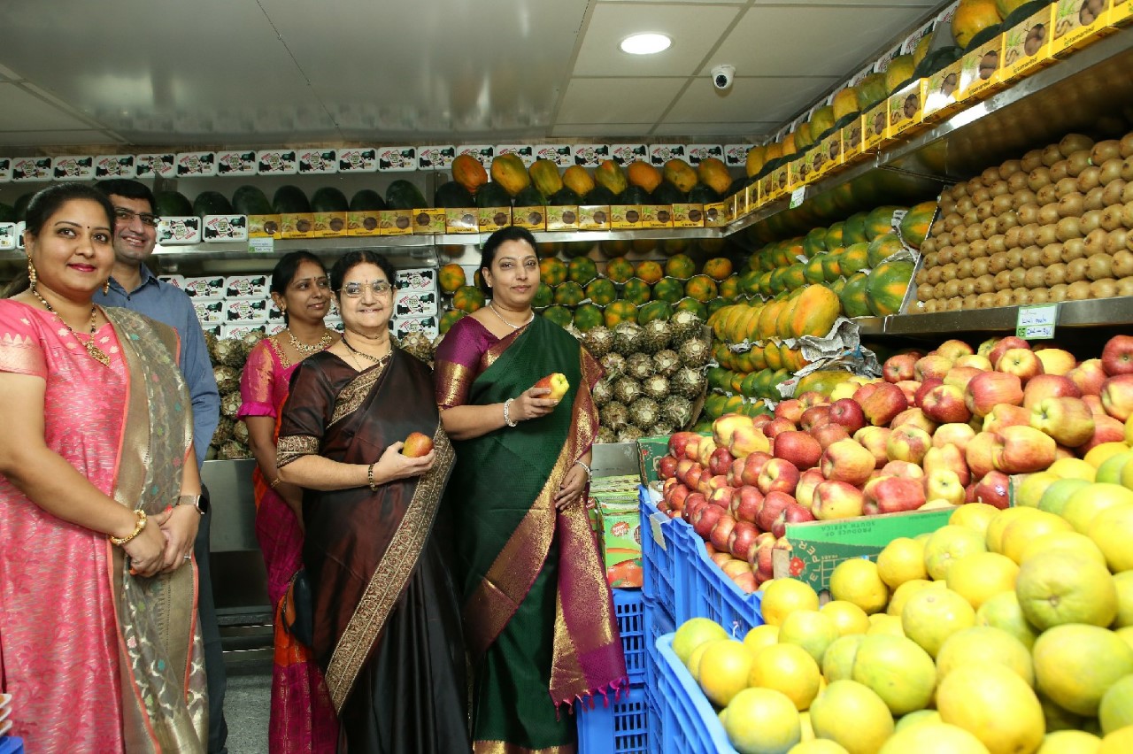 Nandamuri Vasundhara Inaugurates “Pure O Natural” outlet at KPHB