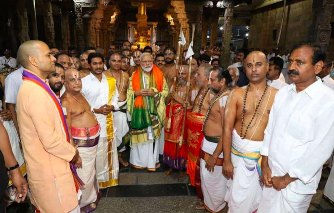 PM Narendramodi and CM Jagan In Tirumala Tirupati