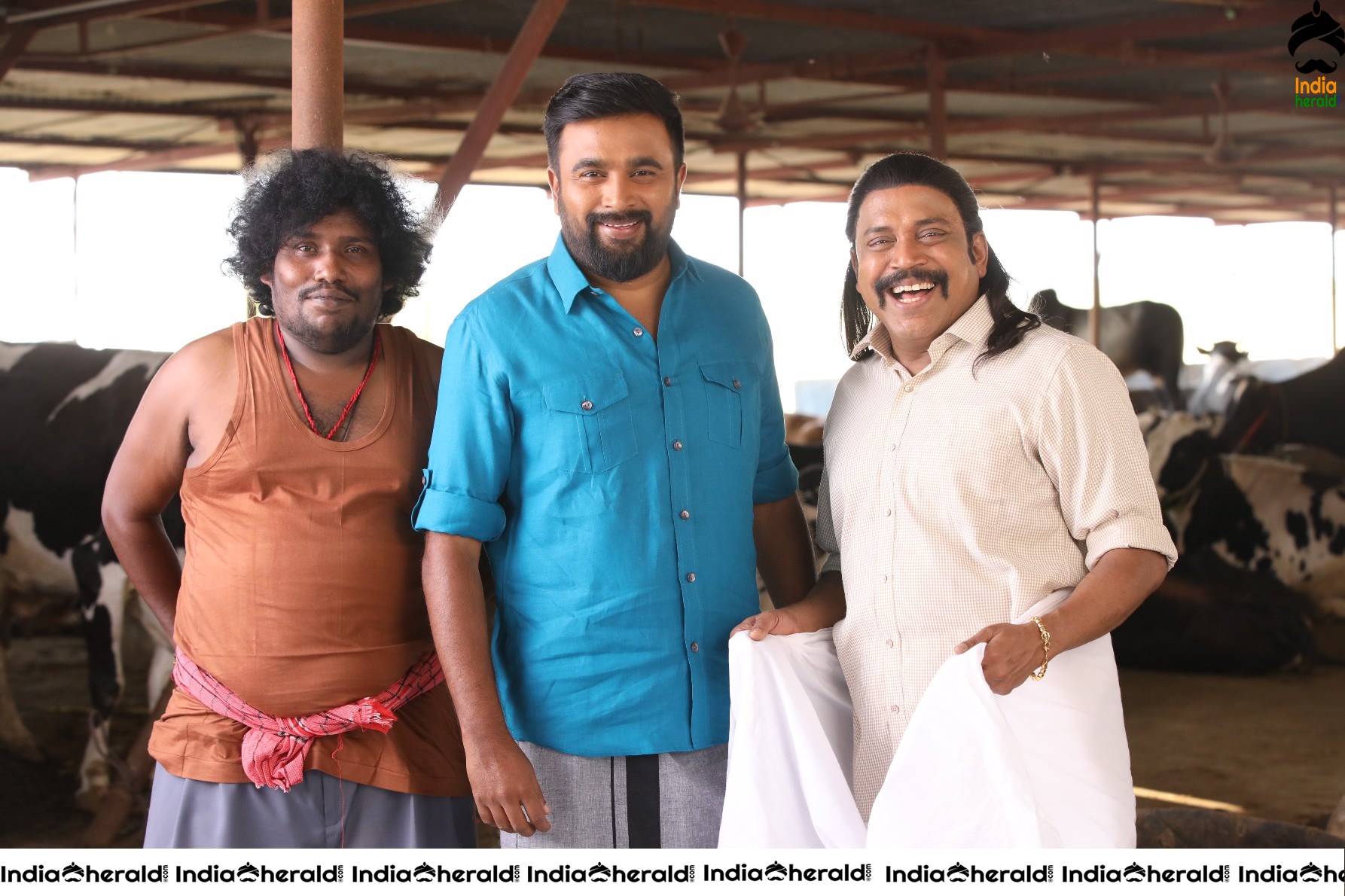 Rajavamsam Tamil Movie HD Stills