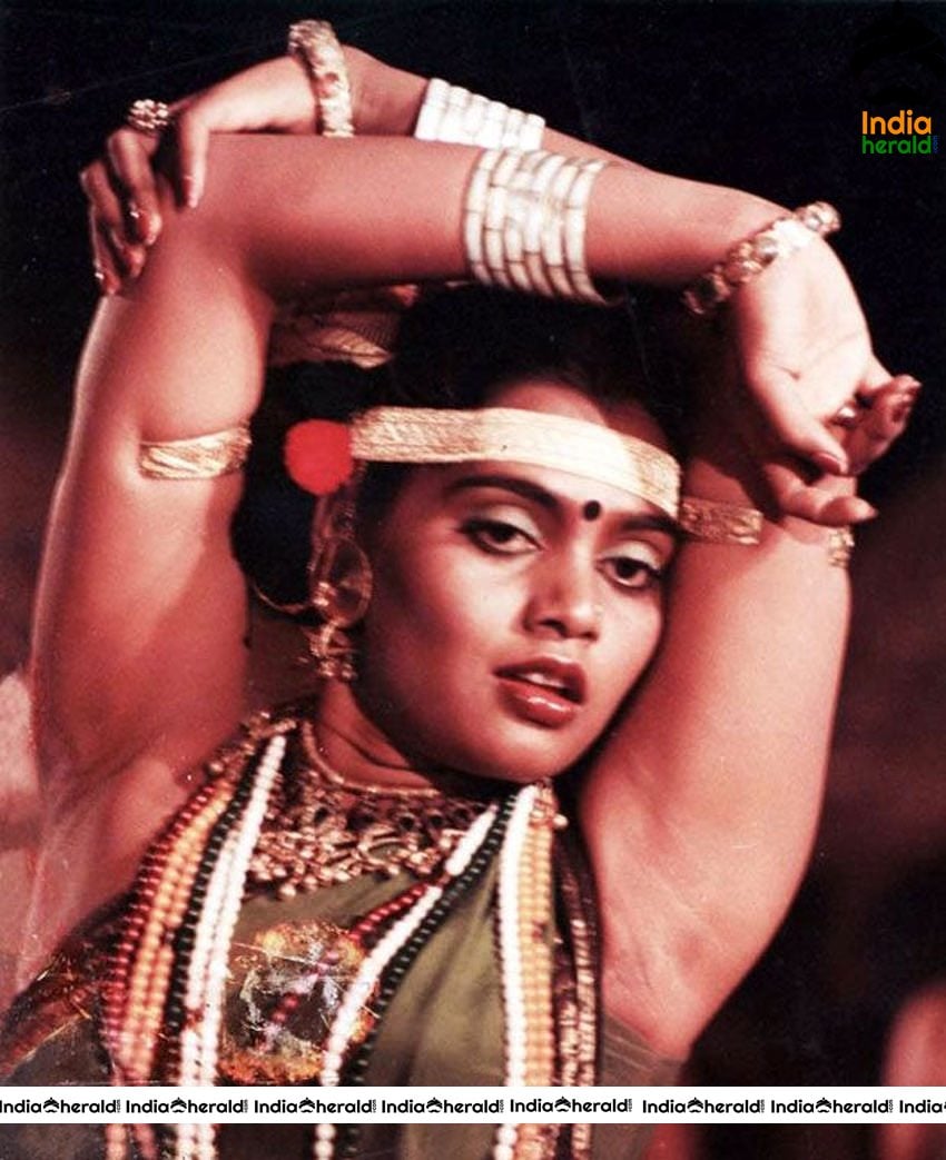 Rare And Unseen Old Photos Of Actress Silk Smitha Set 2