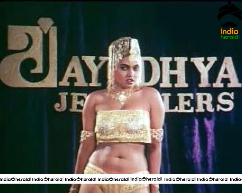 Rare And Unseen Old Photos Of Actress Silk Smitha Set 3