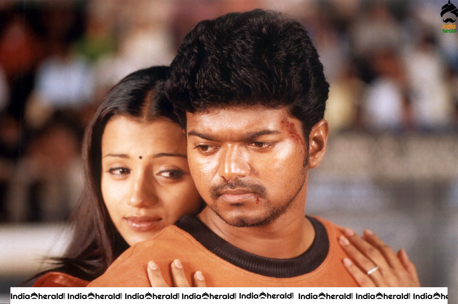 Rare and Unseen Photos of 2004 Blockbuster Okkadu Remake featuring Vijay and Trisha Set 5