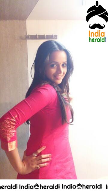Rare and Unseen Photos of Actress Bhavana Set 4
