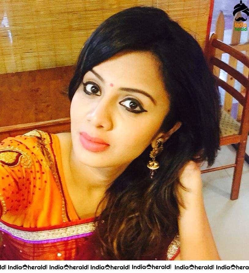 Rare and Unseen Photos of Anchor Anjana Rangan Set 1