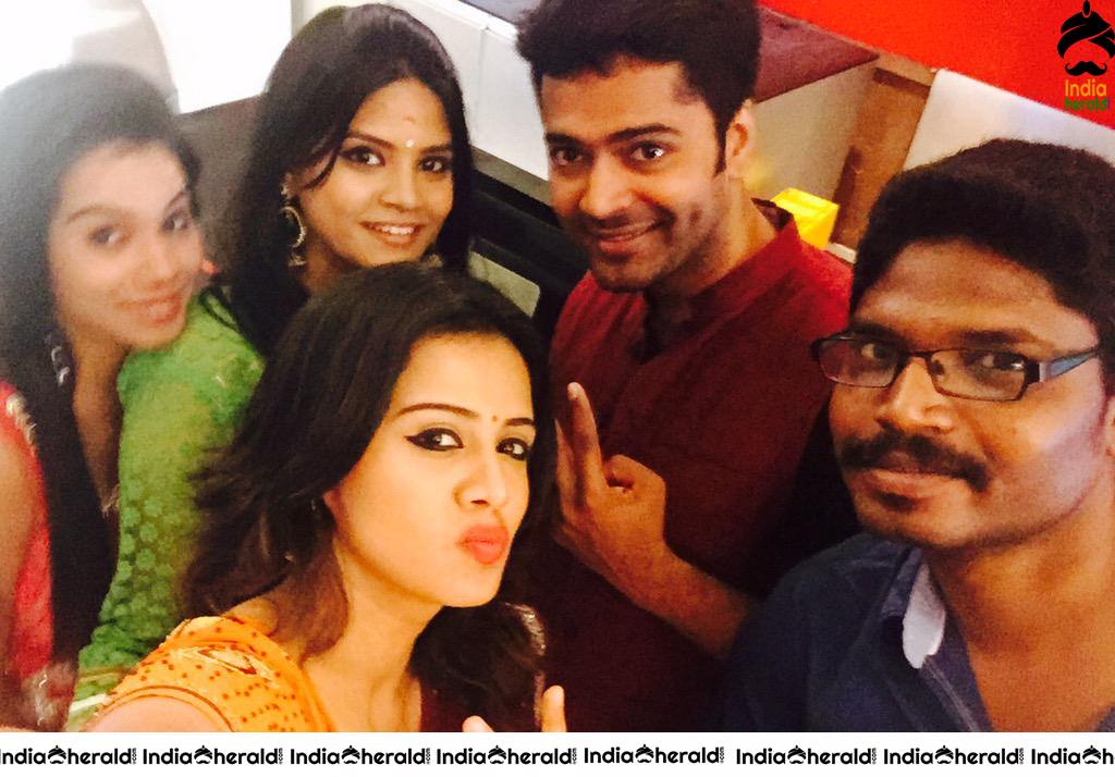 Rare and Unseen Photos of Anchor Anjana Rangan Set 1