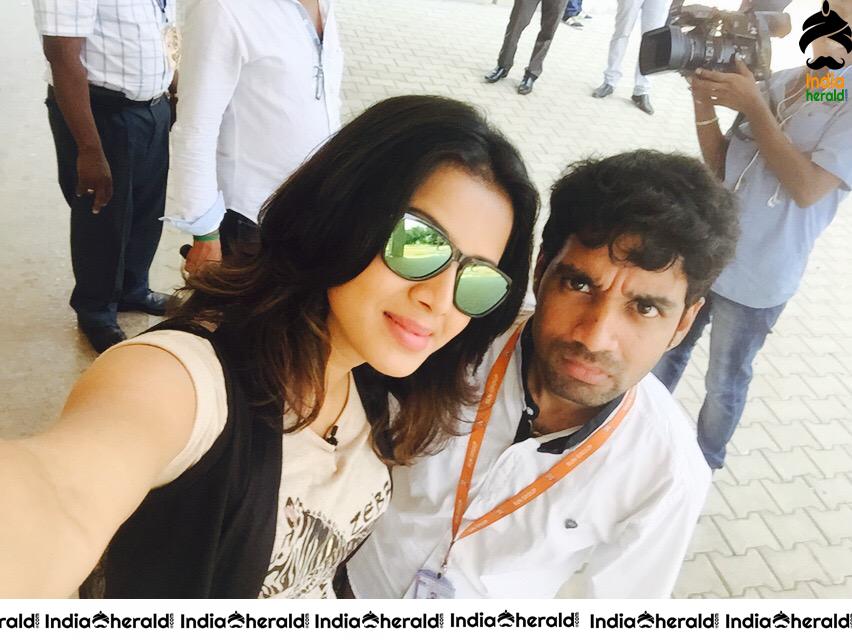 Rare and Unseen Photos of Anchor Anjana Rangan Set 1