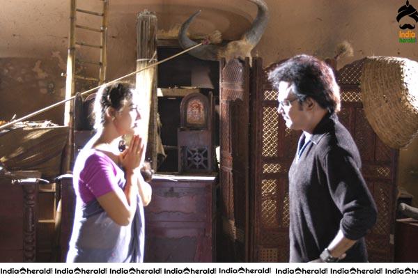 Rare and Unseen Photos of Chandramukhi Movie Set 1