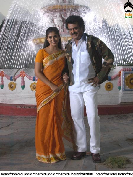 Rare and Unseen Photos of Chandramukhi Movie Set 2