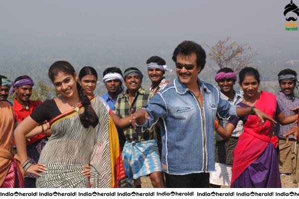 Rare and Unseen Photos of Chandramukhi Movie Set 2