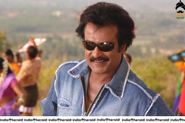 Rare and Unseen Photos of Chandramukhi Movie Set 2