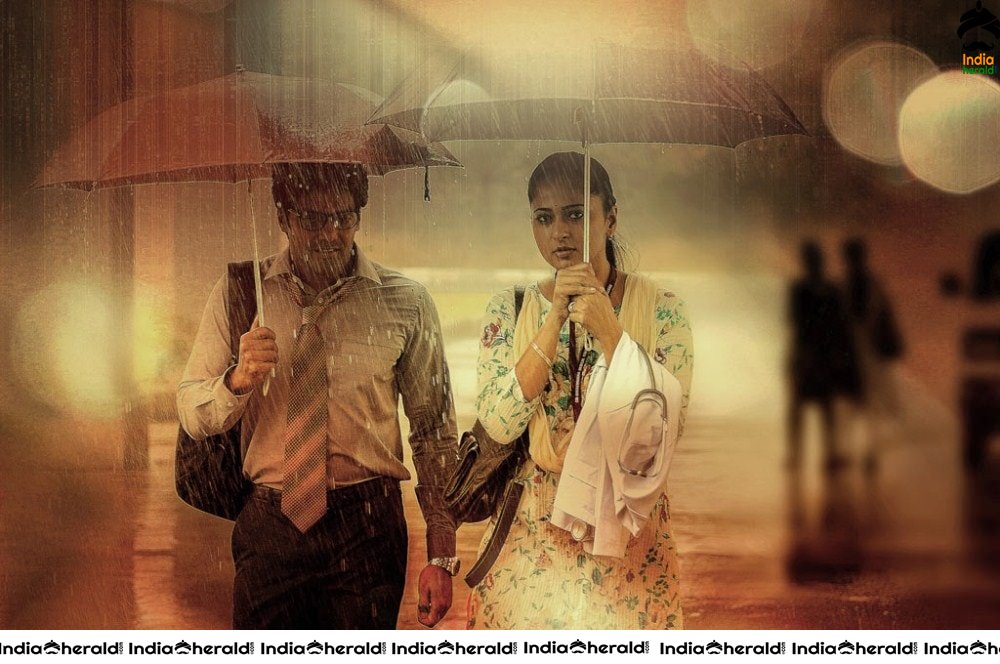Rare and Unseen Photos of Irandaam Ulagam Movie Set 1
