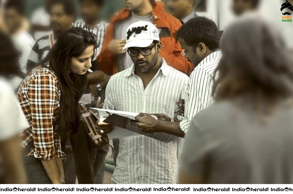 Rare and Unseen Photos of Irandaam Ulagam Movie Set 3