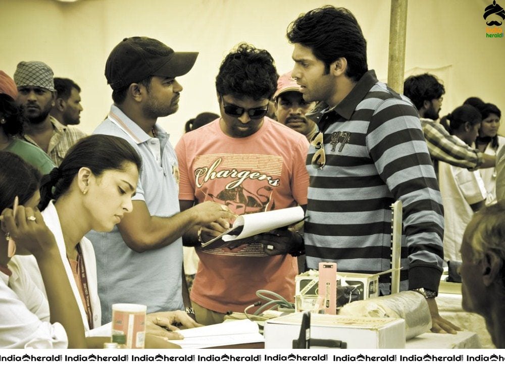 Rare and Unseen Photos of Irandaam Ulagam Movie Set 4