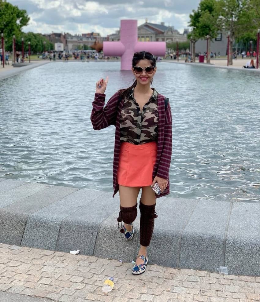 Rare And Unseen Photos Of Meera Chopra Set 1