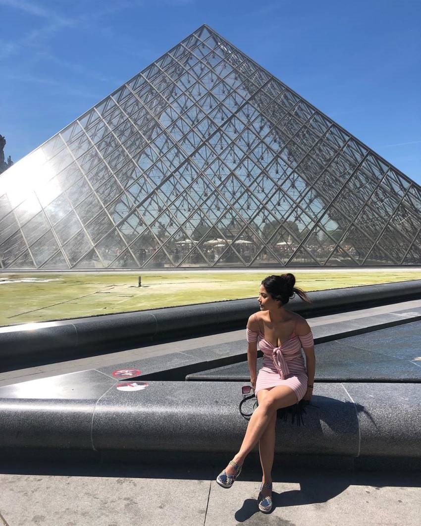 Rare And Unseen Photos Of Meera Chopra Set 1