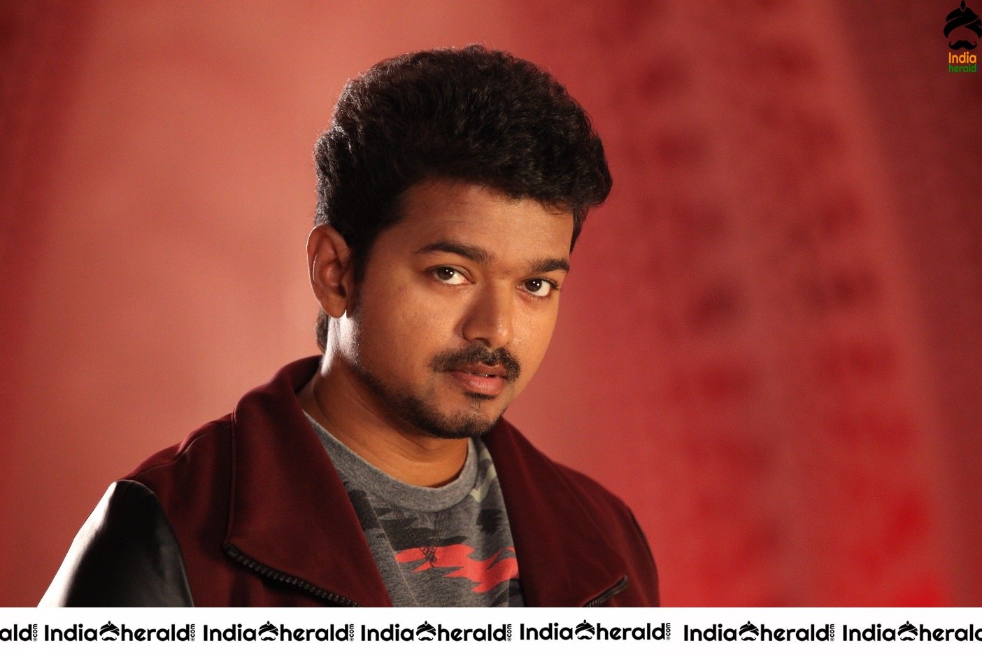 Rare and Unseen Photos of Vijay and Kajal Aggarwal from Jilla movie Set 1