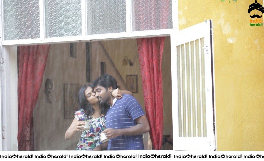 Rare and Unseen Photos of Vijay Sethupathi and Remya Nambeesan starrer Pizza Set 2