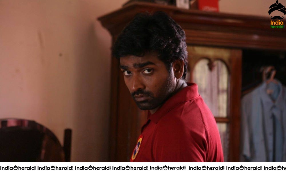 Rare and Unseen Photos of Vijay Sethupathi and Remya Nambeesan starrer Pizza Set 3