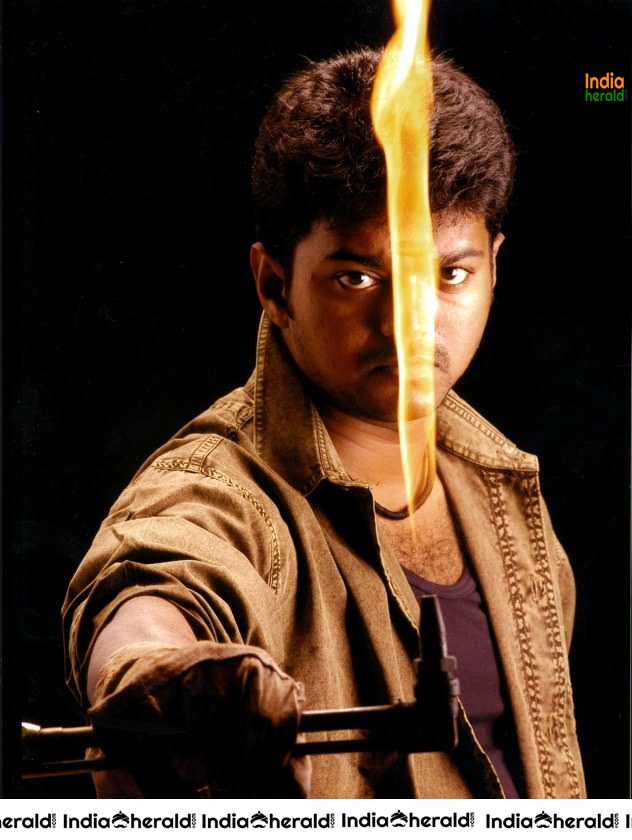 Rare and Unseen Stills of 2005 Blockbuster Tamil movie Sivakasi Set 1