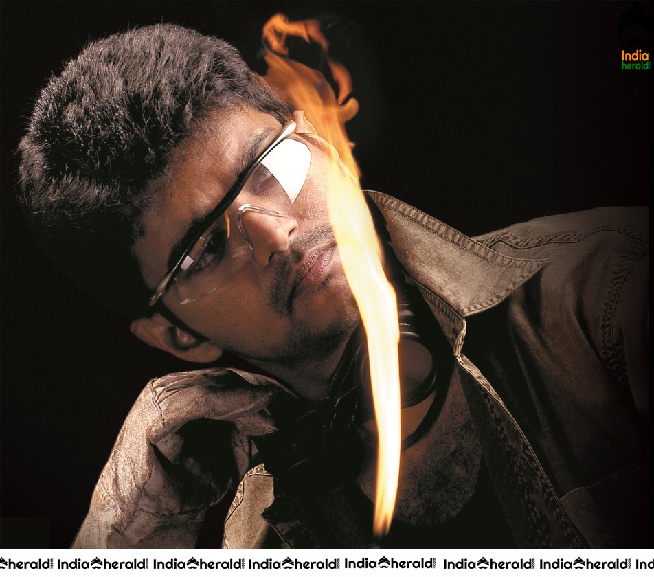 Rare and Unseen Stills of 2005 Blockbuster Tamil movie Sivakasi Set 1
