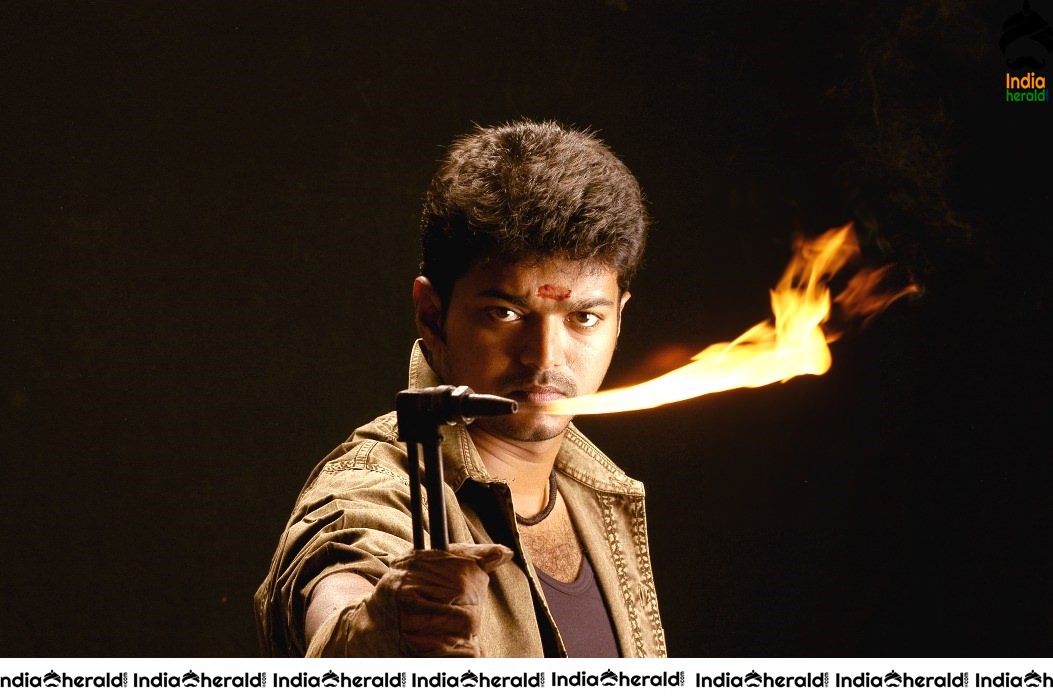 Rare and Unseen Stills of 2005 Blockbuster Tamil movie Sivakasi Set 1