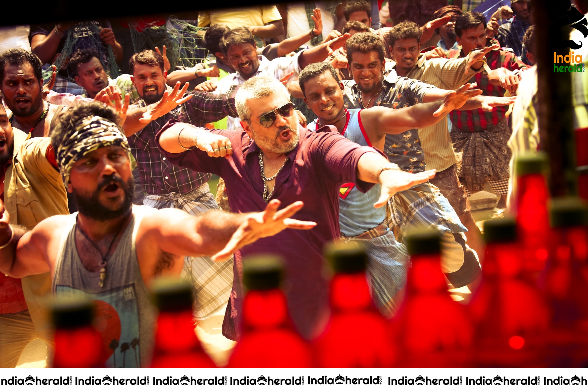 Rare and Unseen Stills of Ajith and Shruti Haasan in Vedalam Set 2