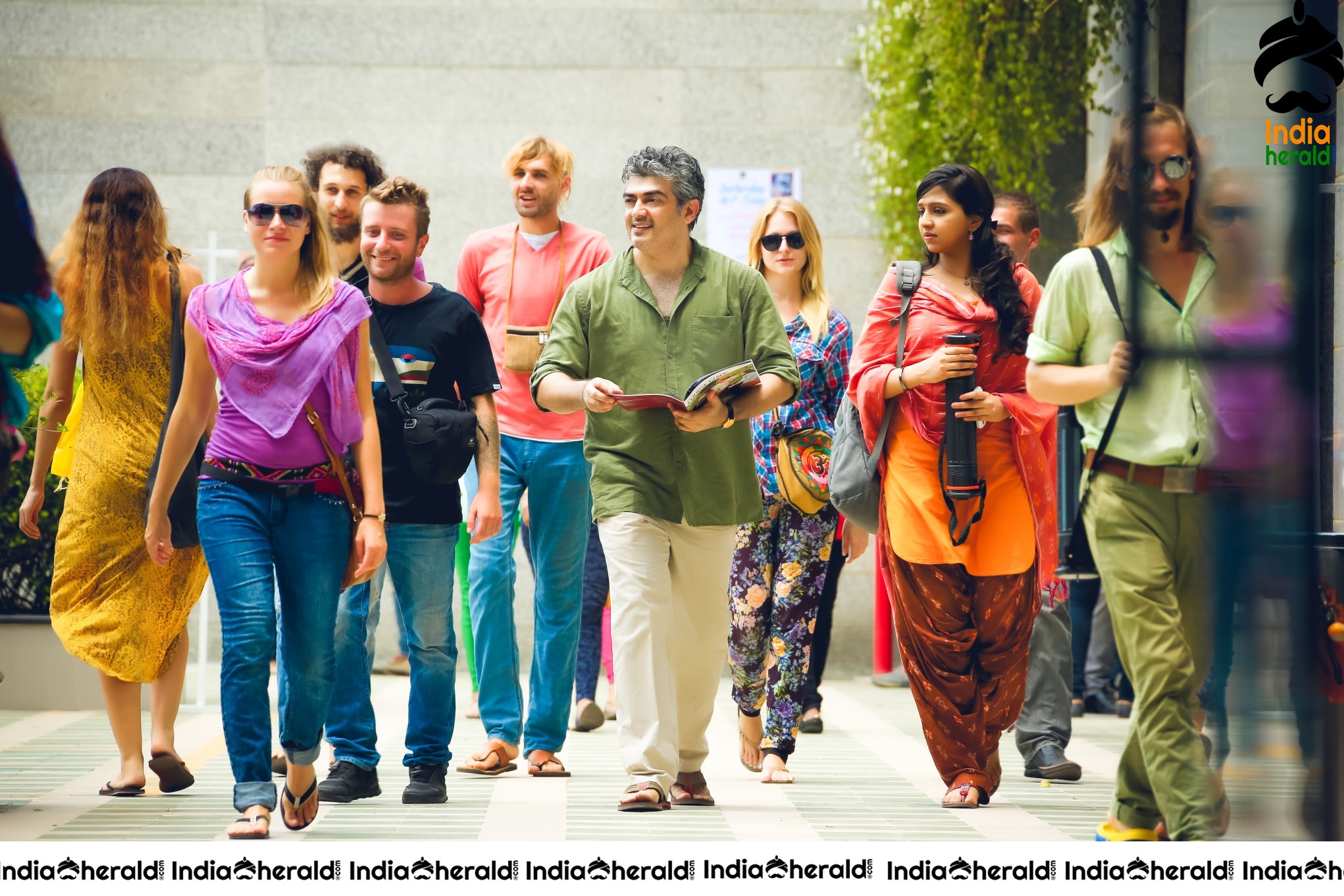 Rare and Unseen Stills of Ajith and Shruti Haasan in Vedalam Set 5