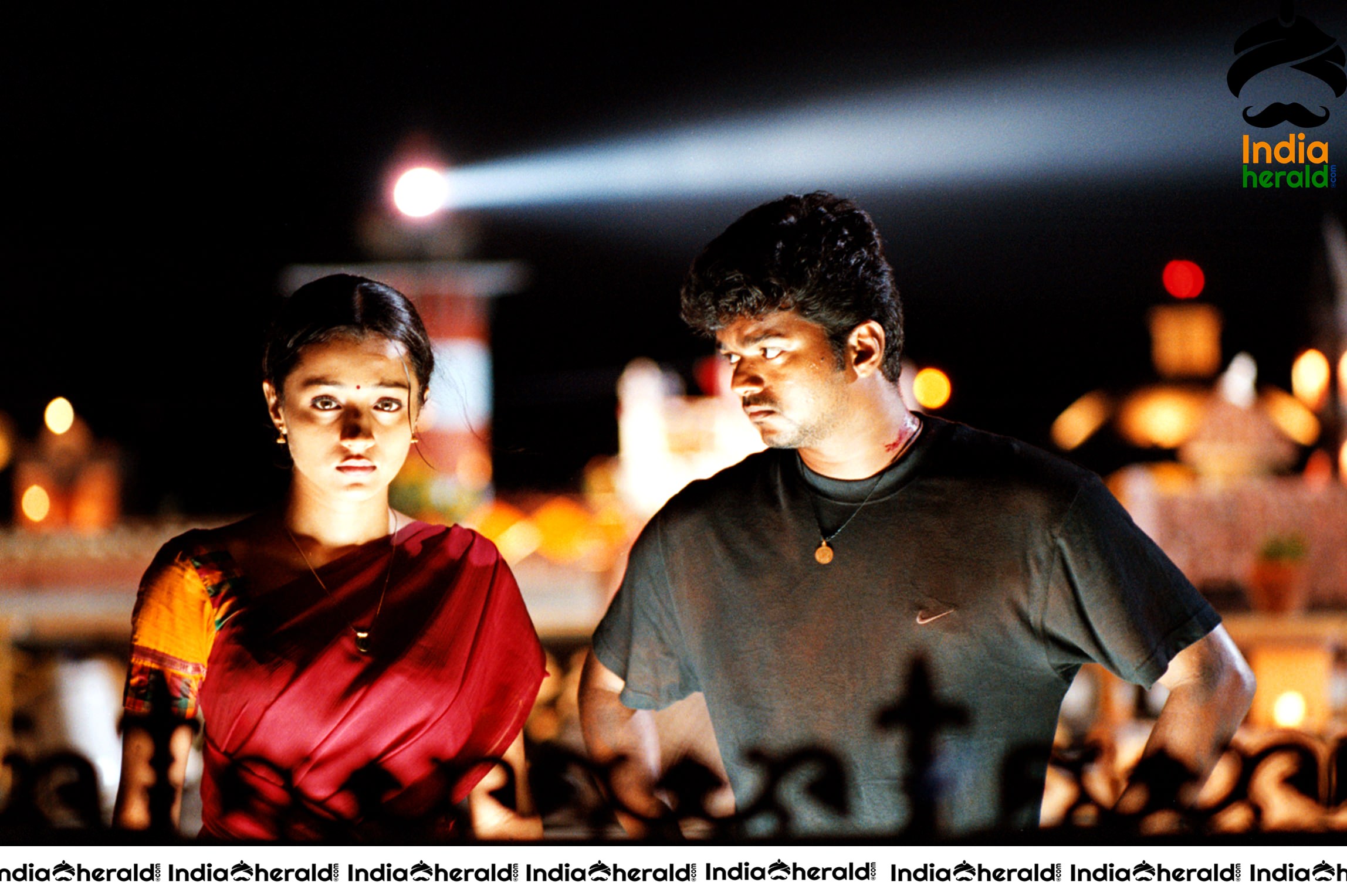 Rare Hot And Unseen Photos Of Trisha And Vijay From 2004 Blockbuster Movie Ghilli Set 1