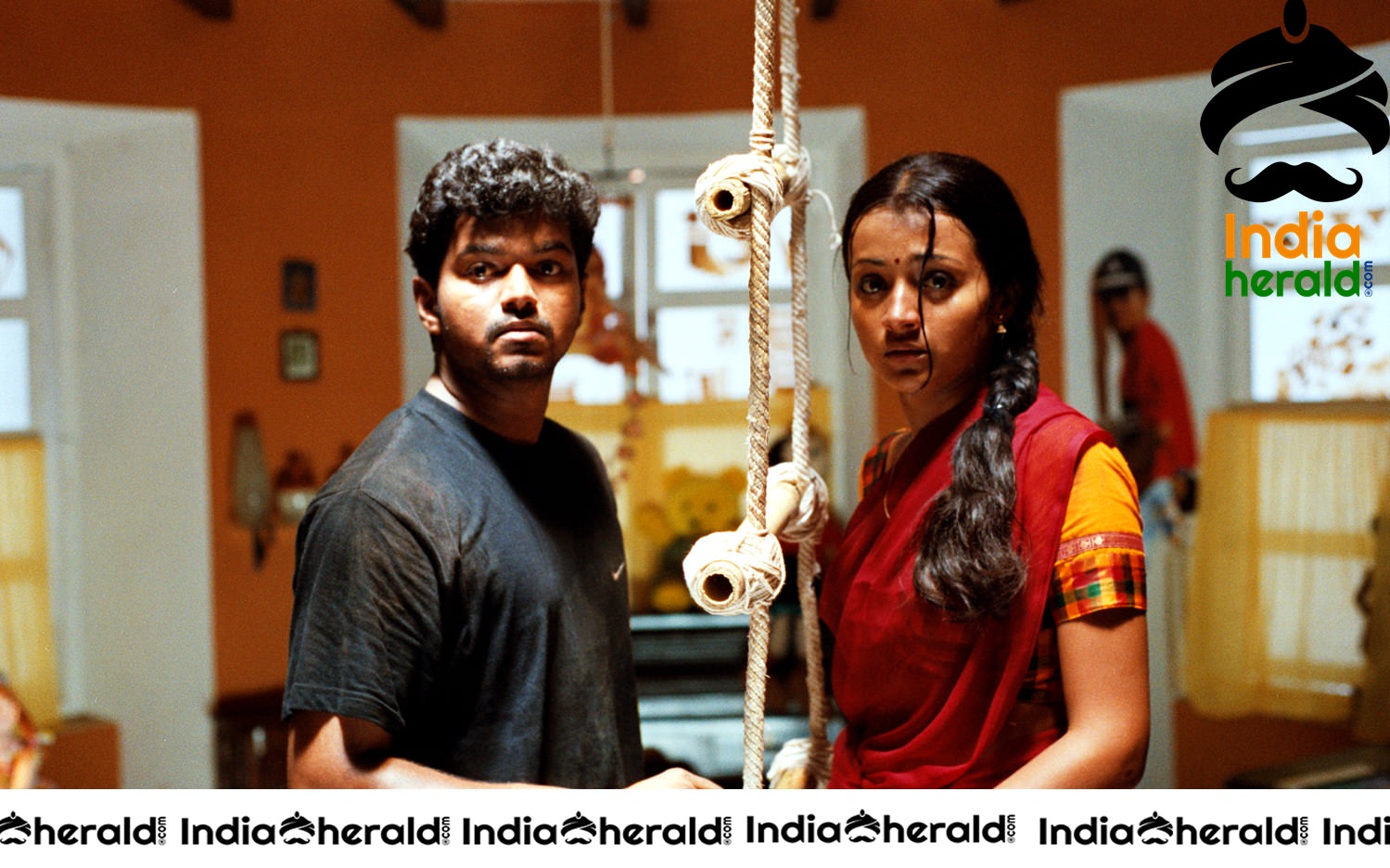 Rare Hot And Unseen Photos Of Trisha And Vijay From 2004 Blockbuster Movie Ghilli Set 1