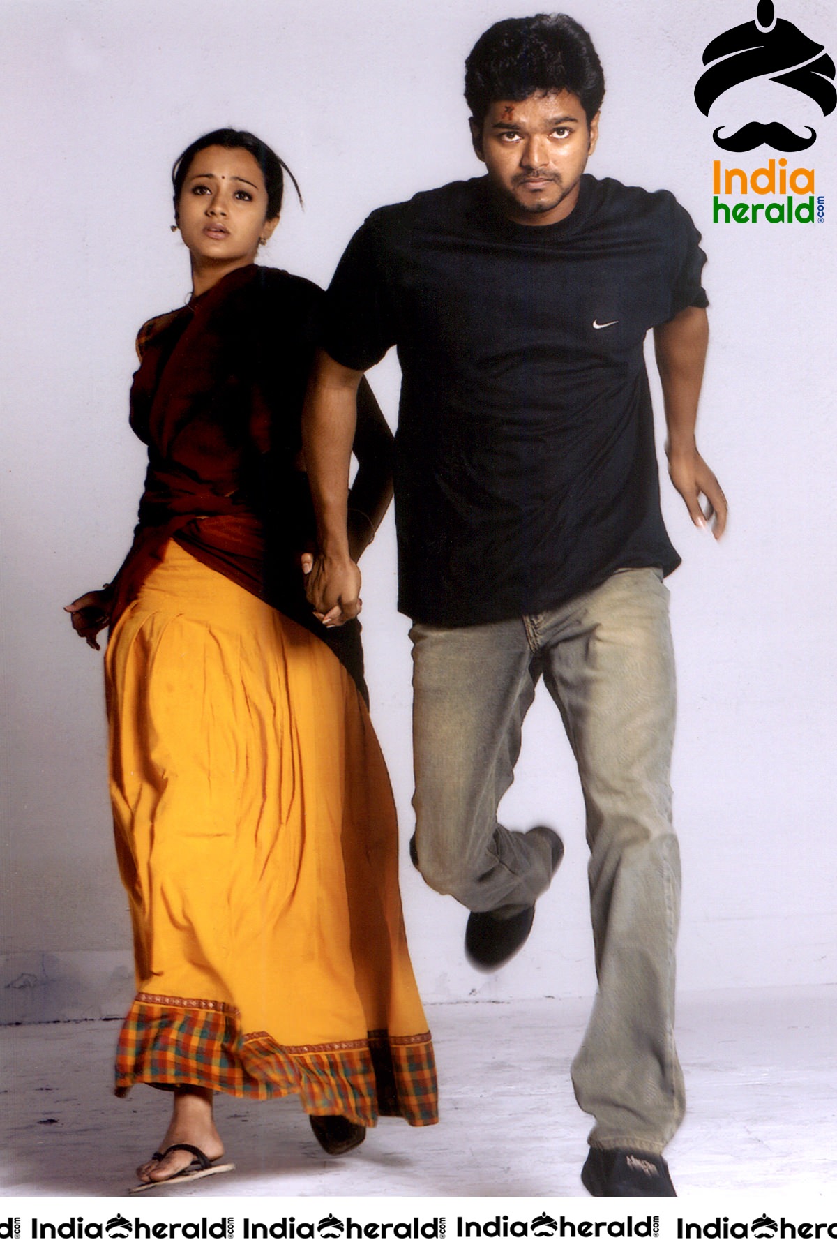 Rare Hot And Unseen Photos Of Trisha And Vijay From 2004 Blockbuster Movie Ghilli Set 6