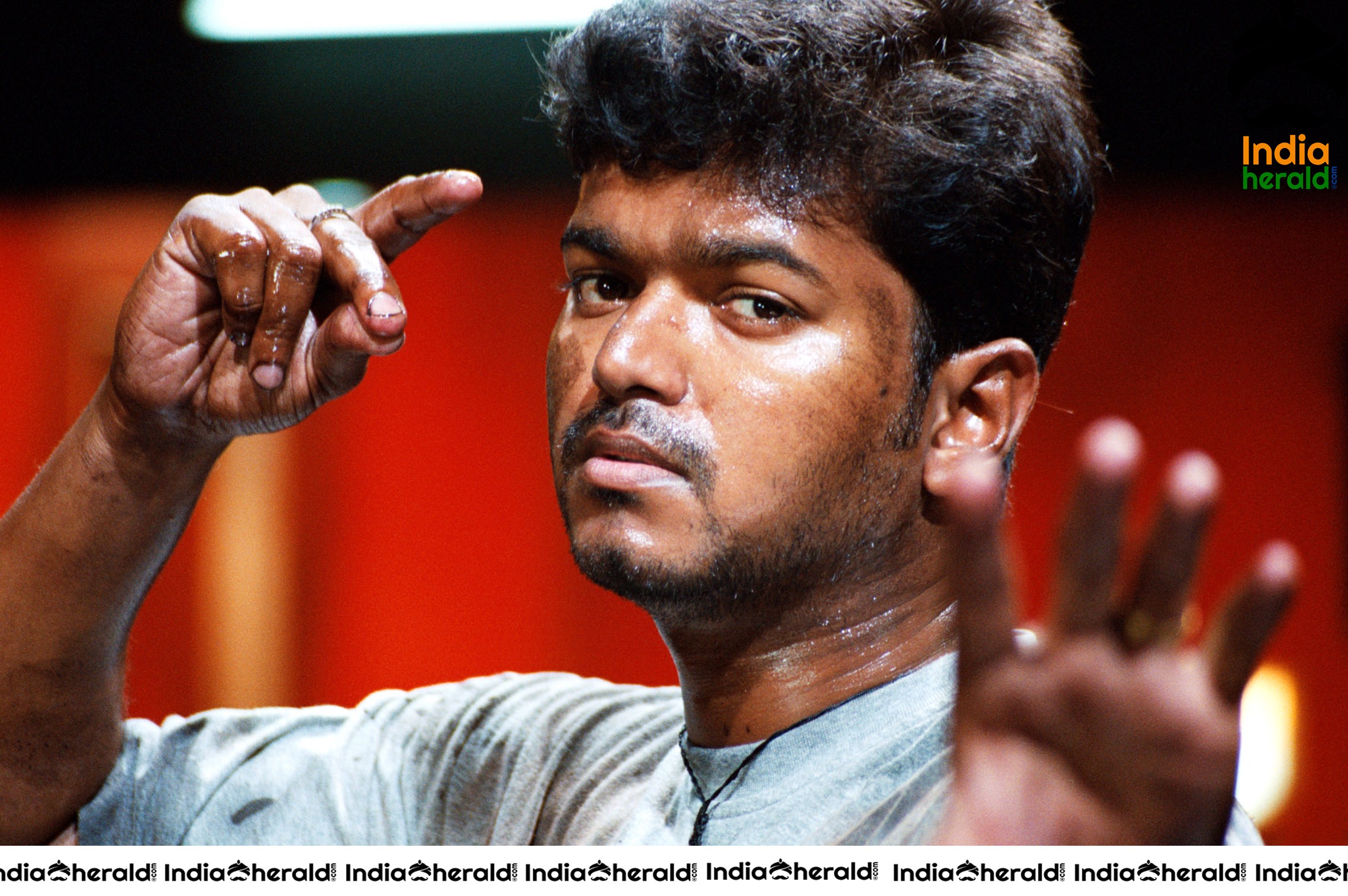 Rare Hot And Unseen Photos Of Trisha And Vijay From 2004 Blockbuster Movie Ghilli Set 6