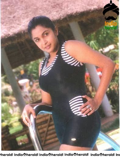 Rare Hot and Unseen Vintage Clicks of Ramya Krishnan to spice your mood Set 4