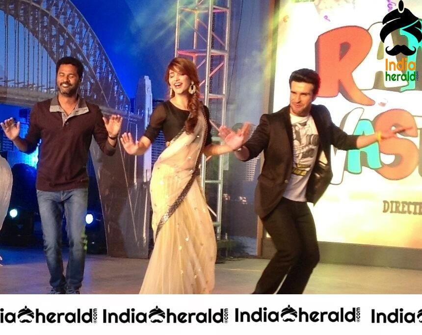 Rare Photos Collection of Shruti Haasan as her Birthday Special Set 2