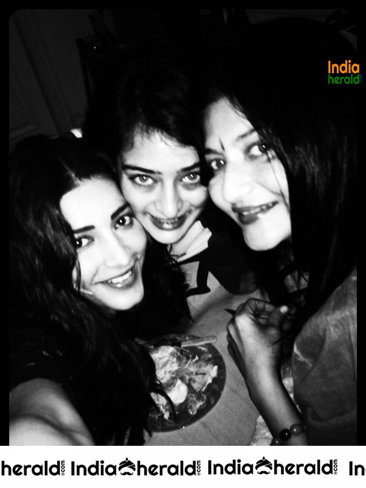Rare Photos Collection of Shruti Haasan as her Birthday Special Set 3