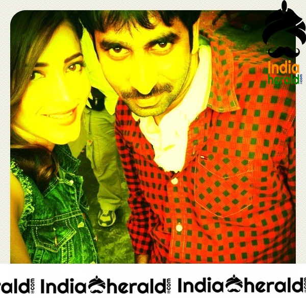 Rare Photos Collection of Shruti Haasan as her Birthday Special Set 3