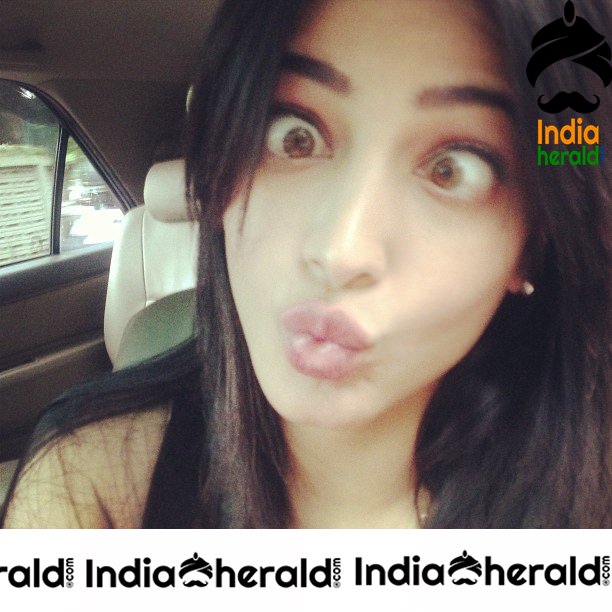 Rare Photos Collection of Shruti Haasan as her Birthday Special Set 4