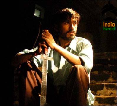 Rare Photos of 2006 Dhanush Gangster Drama Flick Pudhupettai Set 2