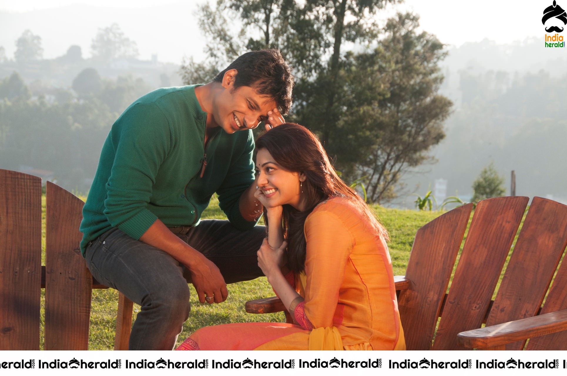 Rare Photos of Jiiva and Kajal Aggarwal in Kavalai Vendaam movie Set 3