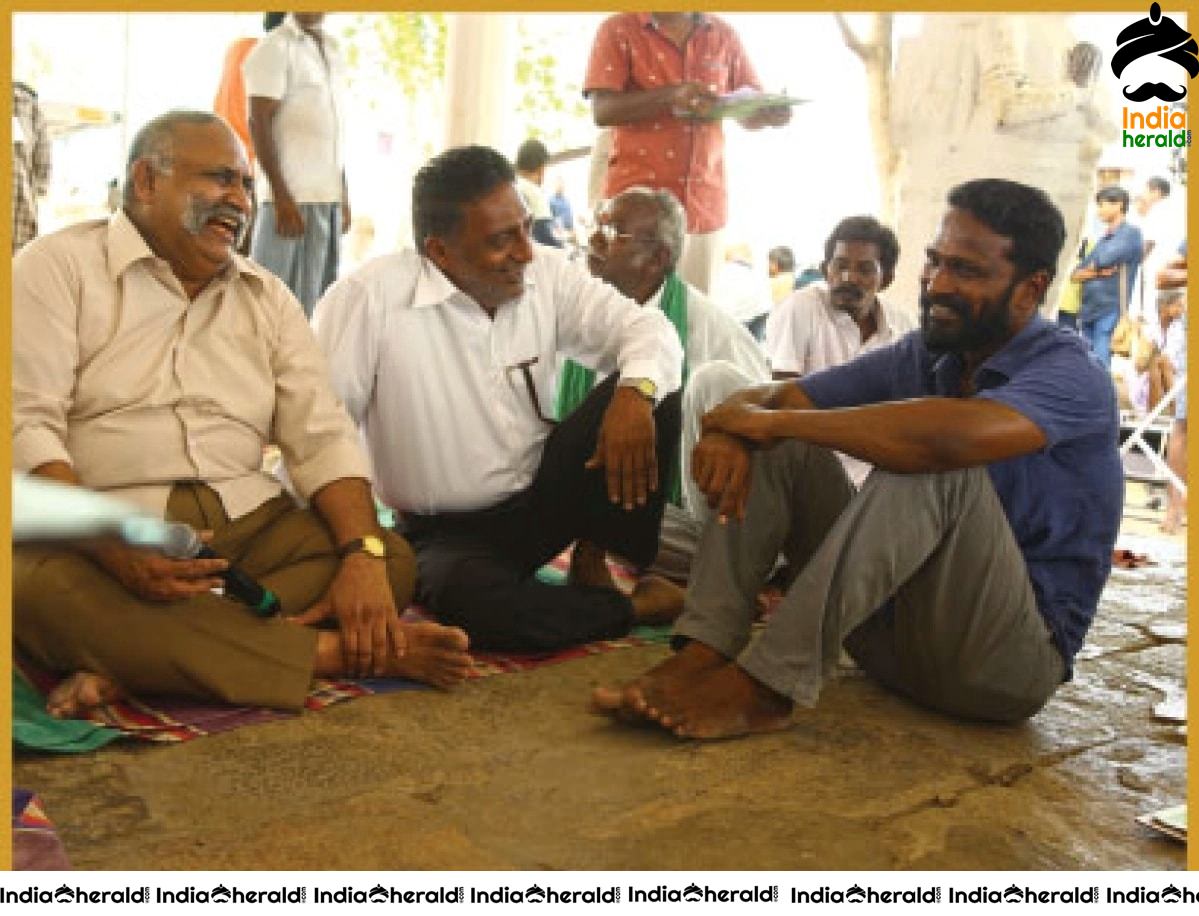 Rare Shooting Spot Stills of Asuran Movie